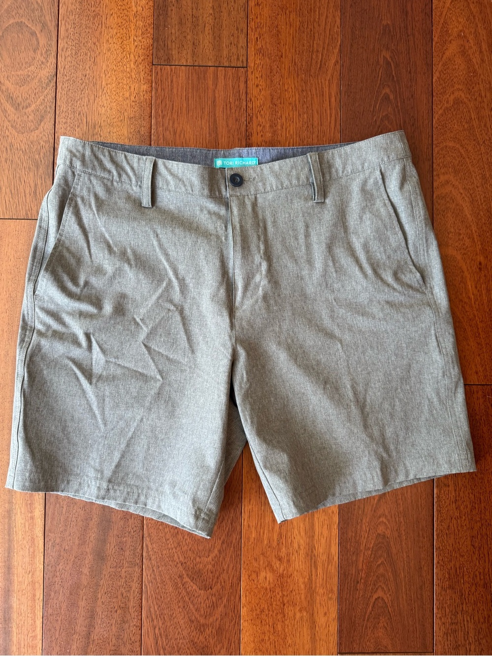 Tori Richard Surf N Turf Performance Short - Tradewind Technology - Charcoal